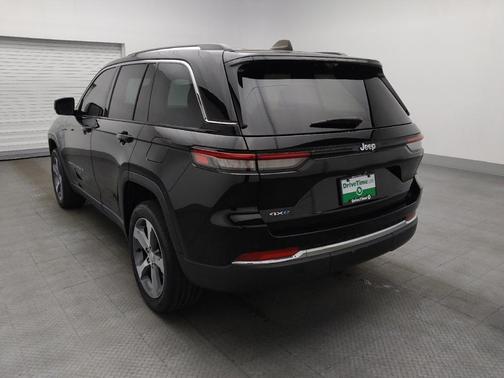 Diamond Black Crystal Pearlcoat 2022 Jeep Grand Cherokee 4xe Base