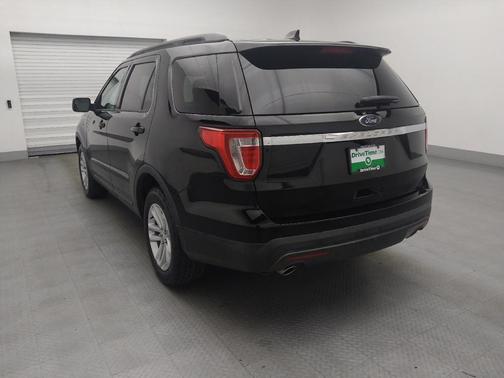 2017 Ford Explorer Base