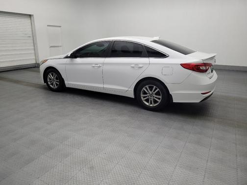 2017 Hyundai SONATA SE