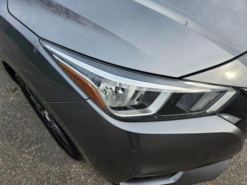 2021 Nissan Versa 1.6 SV