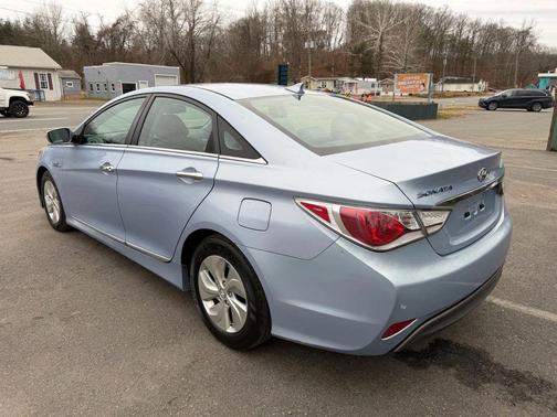 2013 Hyundai SONATA Hybrid Base