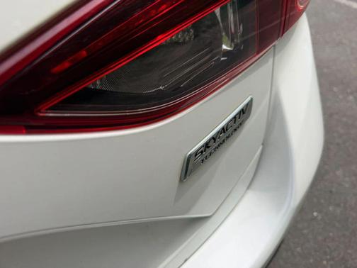 2014 Mazda Mazda3 i Sport