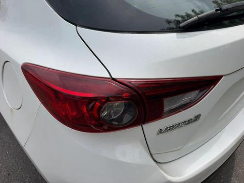 2014 Mazda Mazda3 i Sport