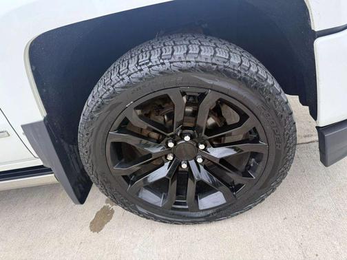 2017 Chevrolet Silverado 1500 High Country