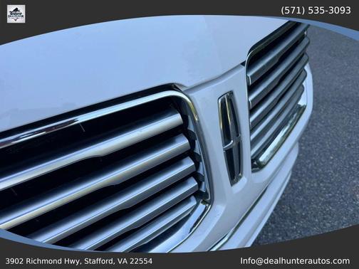 White Platinum Metallic Tri-Coat 2017 Lincoln Navigator Select