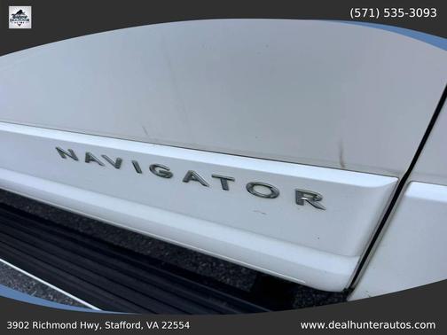 White Platinum Metallic Tri-Coat 2017 Lincoln Navigator Select