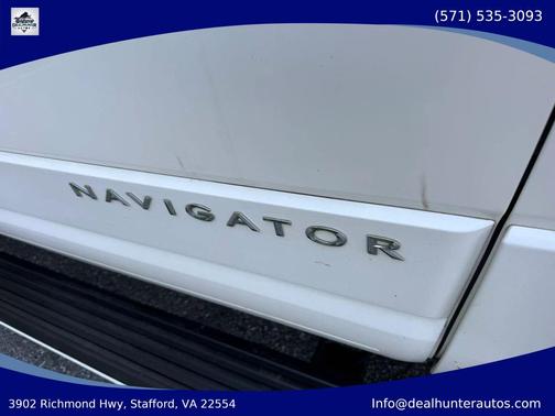 White Platinum Metallic Tri-Coat 2017 Lincoln Navigator Select