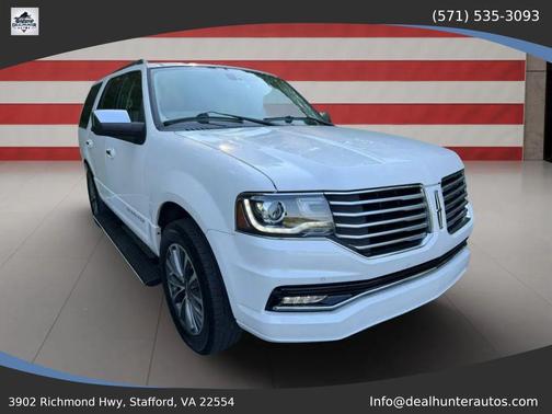 White Platinum Metallic Tri-Coat 2017 Lincoln Navigator Select