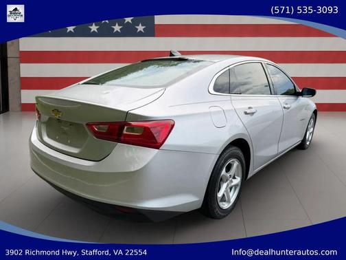 Silver Ice Metallic 2018 Chevrolet Malibu 1LS