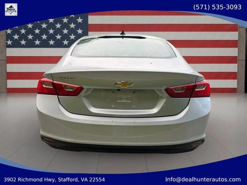 Silver Ice Metallic 2018 Chevrolet Malibu 1LS