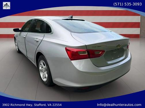 Silver Ice Metallic 2018 Chevrolet Malibu 1LS