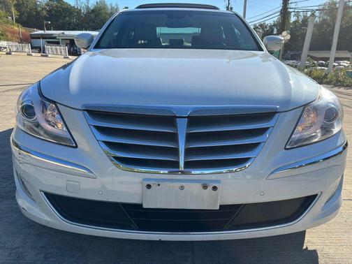 2012 Hyundai Genesis 3.8