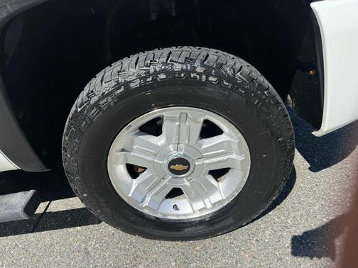 2009 Chevrolet Silverado 1500 LTZ Crew Cab