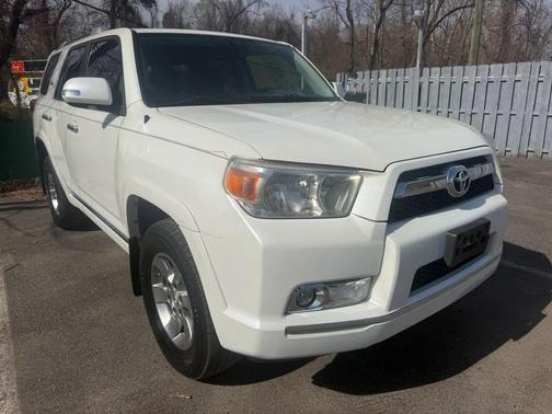Blizzard Pearl 2012 Toyota 4Runner SR5