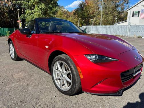 2016 Mazda MX-5 Miata Sport