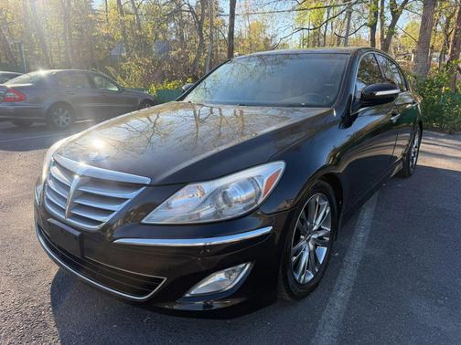 2012 Hyundai Genesis 3.8