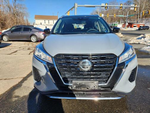 2021 Nissan Kicks SV