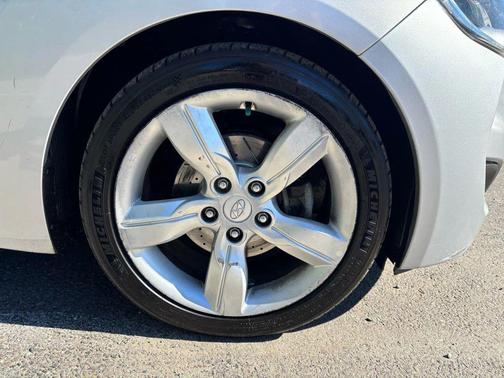 2015 Hyundai Veloster Base