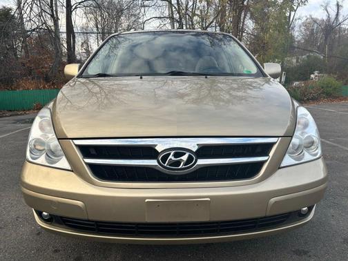 2007 Hyundai Entourage Limited