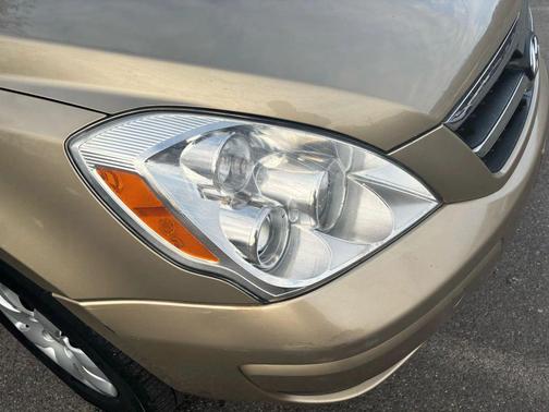 2007 Hyundai Entourage Limited