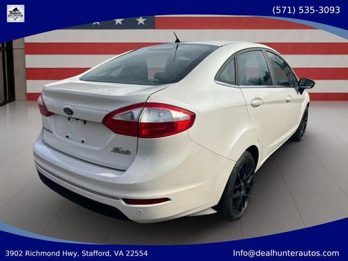 White 2016 Ford Fiesta Titanium