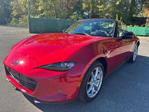 2016 Mazda MX-5 Miata Sport