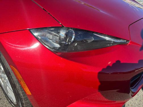 2016 Mazda MX-5 Miata Sport