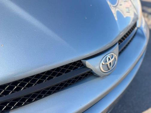 2005 Toyota Sienna XLE