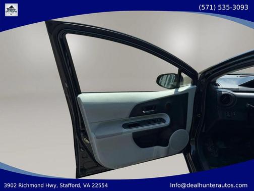 Black 2014 Toyota Prius c Two