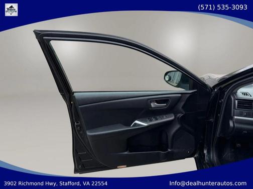 Black 2015 Toyota Camry SE
