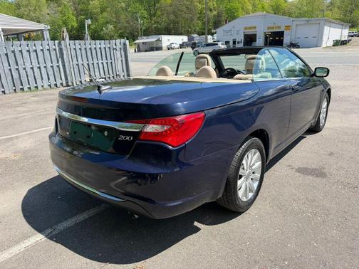 True Blue Pearlcoat 2014 Chrysler 200 Touring