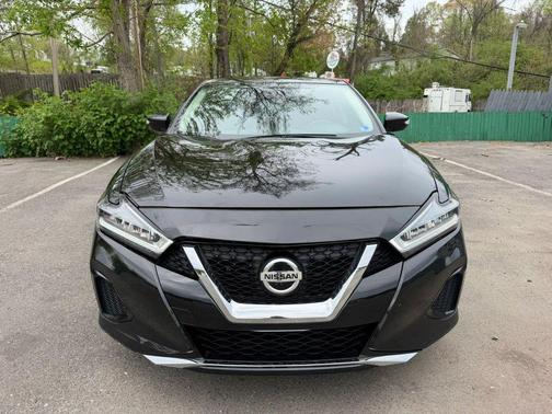 Super Black 2021 Nissan Maxima 3.5 SV