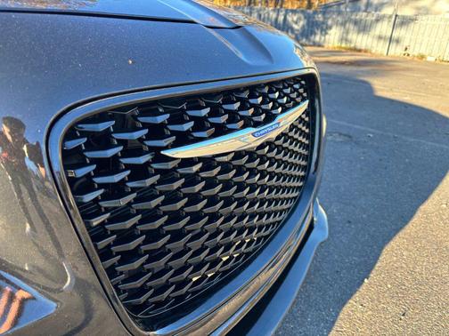 2014 Chrysler 300 SRT8