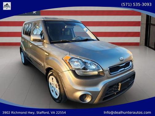 Bright Silver Metallic 2013 Kia Soul Base