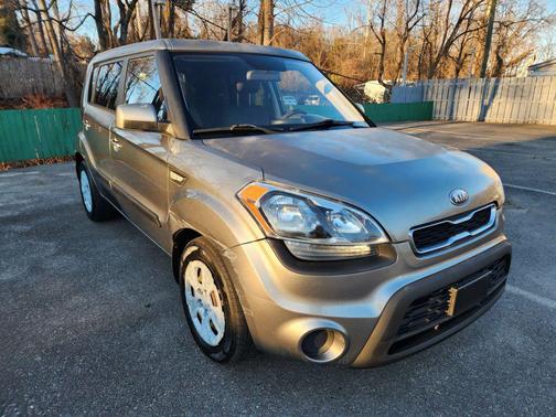 2013 Kia Soul Base