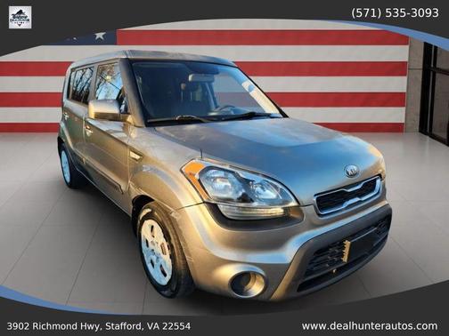 Bright Silver Metallic 2013 Kia Soul Base