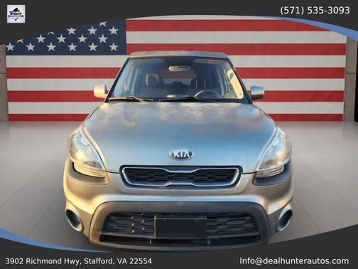 Bright Silver Metallic 2013 Kia Soul Base