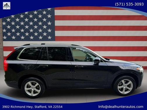 Onyx Black Metallic 2017 Volvo XC90 T5 Momentum