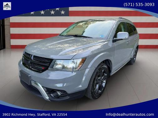 Gray 2019 Dodge Journey Crossroad