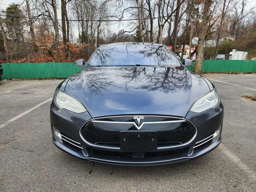 2016 Tesla Model S 90D