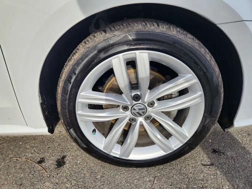 2018 Volkswagen Passat 2.0T SE