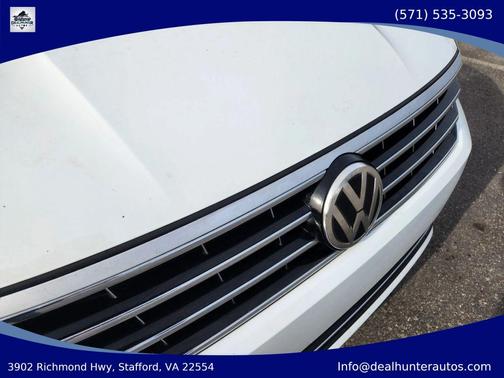 White 2018 Volkswagen Passat 2.0T SE