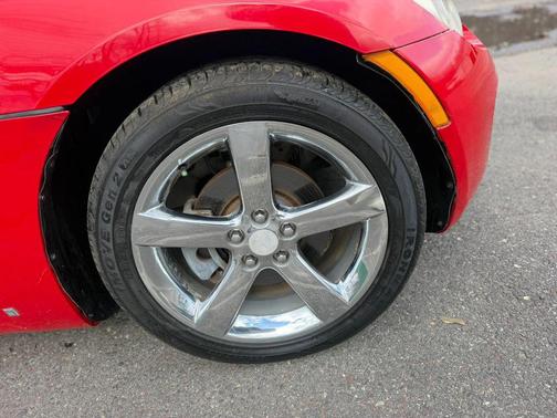 2007 Pontiac Solstice Convertible 2D