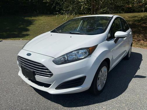 2016 Ford Fiesta S