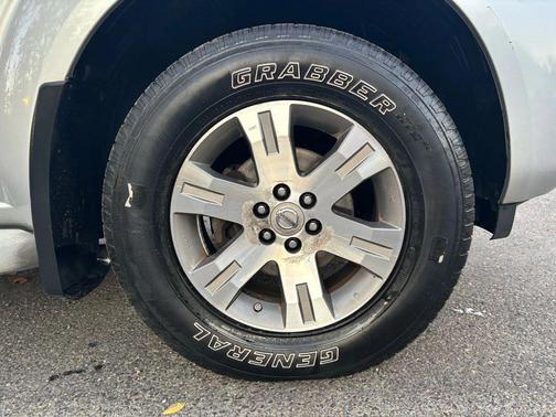 2012 Nissan Pathfinder Silver