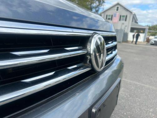 2019 Volkswagen Tiguan 2.0T SEL