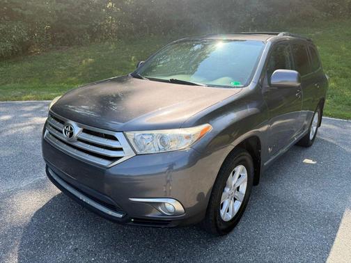 2011 Toyota Highlander SE