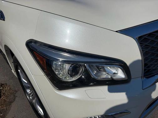 2016 INFINITI QX80 Base