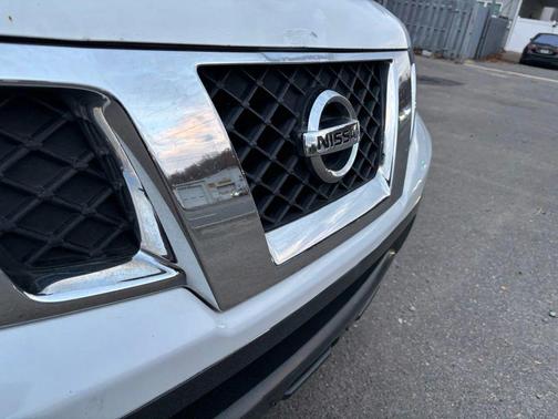 2012 Nissan Frontier S