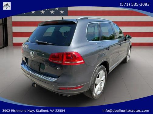 Gray 2013 Volkswagen Touareg VR6 Lux